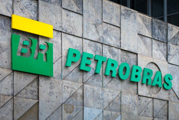 Petrobras investe no Brasil e encomenda 48 novos navios para os próximos