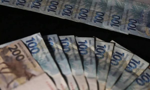 Análise da agência governamental descarta limitações para concorrência no leilão do porto